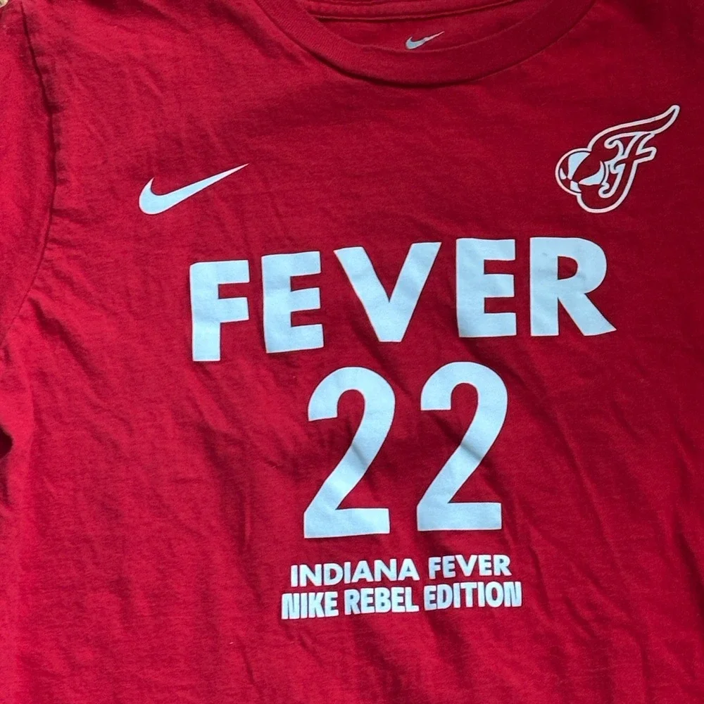 Nike Caitlin Clark #22 WNBA Indiana Fever Rebel Edition Sz XL Red Tee Shirt 🏀
